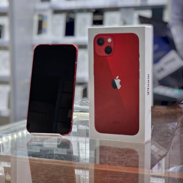 Używany iPhone 13 256GB Czerwony, bateria 100%