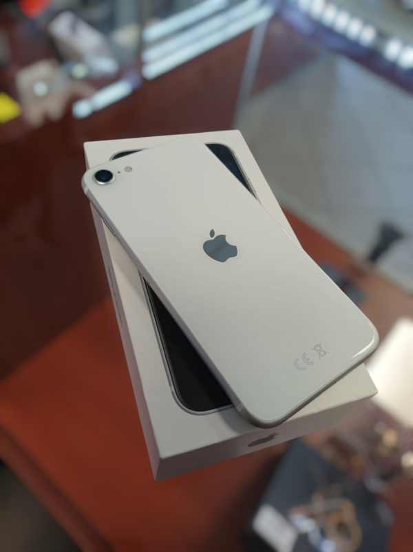 Używany iPhone SE 2020 3/64GB White Bateria 100% STAN IDEALNY! - Image 3