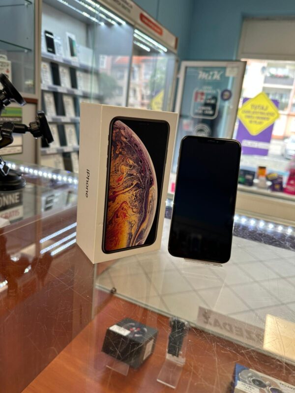 Używany iPhone Xs Max 4/256GB Gold Bateria 100%