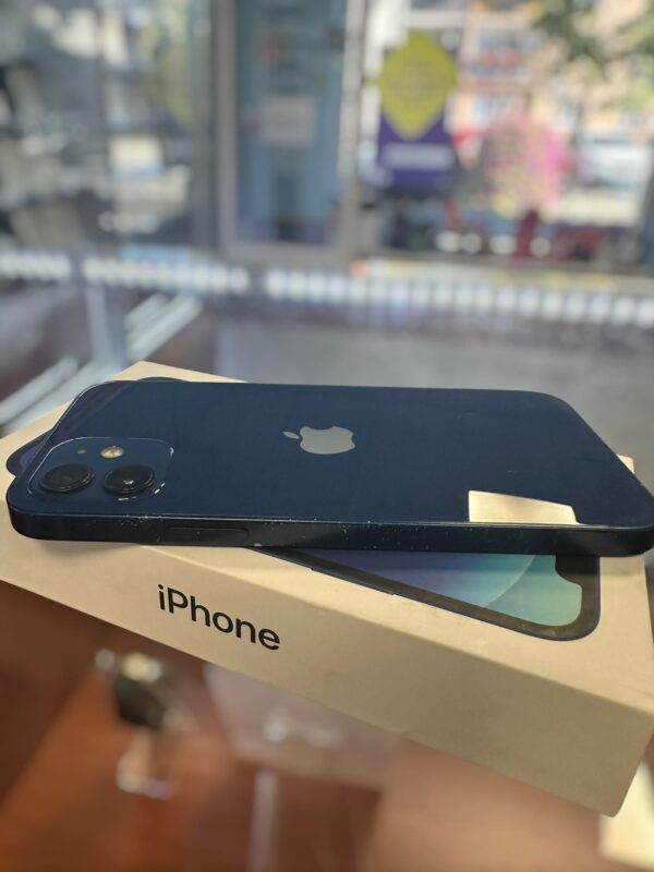 Używany iPhone 12 4/64GB Blue - Image 4